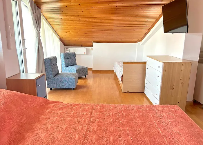 Δωμάτια σε οικογενειακή κατοικία Konstamar Vergia